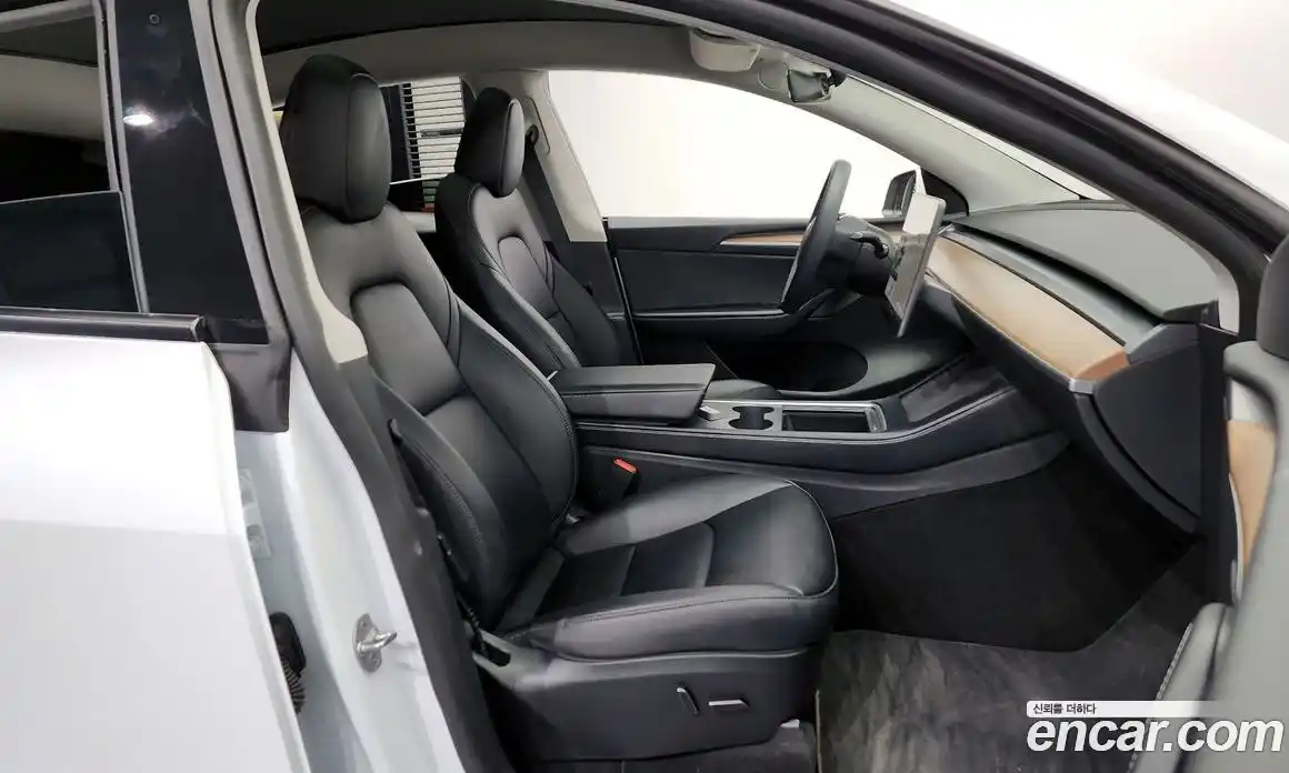 Tesla Model Y 2024 0.2 гидро в Москве № 231672, фото 11