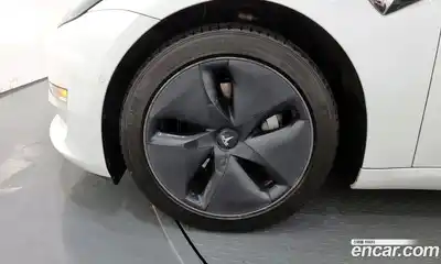 Tesla Model 3 2020 0.2 гидро в Москве № 231773, миниатюра 5