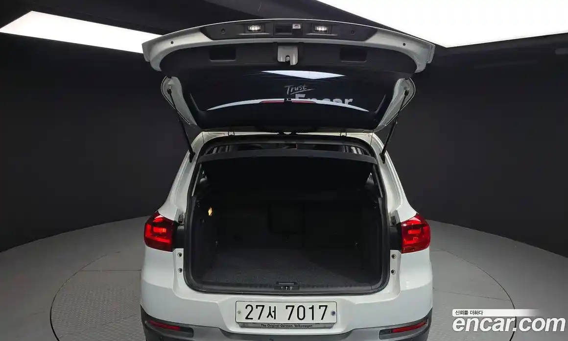Volkswagen Tiguan 2014 2.0 гидро в Москве № 232175, фото 20
