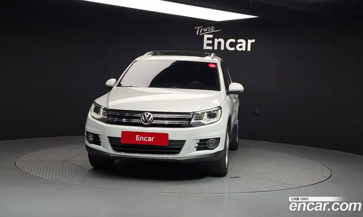 Volkswagen Tiguan 2014 2.0 гидро в Москве № 232175, фото 3