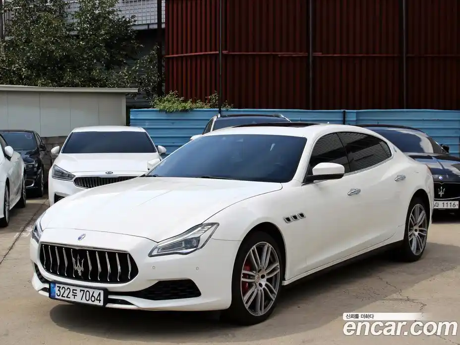 Maserati Quattroporte 2018 3.0 гидро в Москве № 236158, фото 1