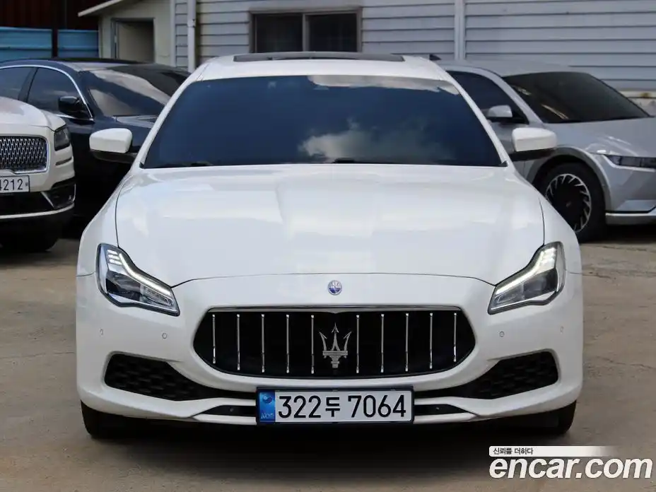 Maserati Quattroporte 2018 3.0 гидро в Москве № 236158, фото 2
