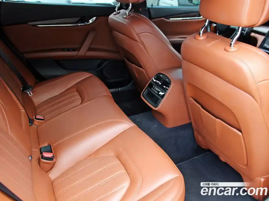 Maserati Quattroporte 2018 3.0 гидро в Москве № 236158, фото 10