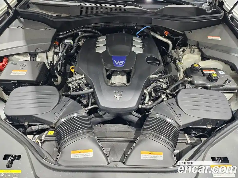 Maserati Levante 2023 3.0 гидро в Москве № 255960, фото 6