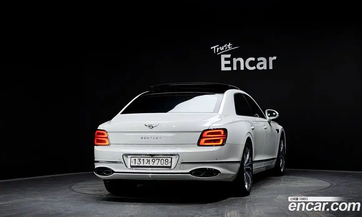 Bentley Flying Spur 2022 4.0 гидро в Москве № 256675, фото 4