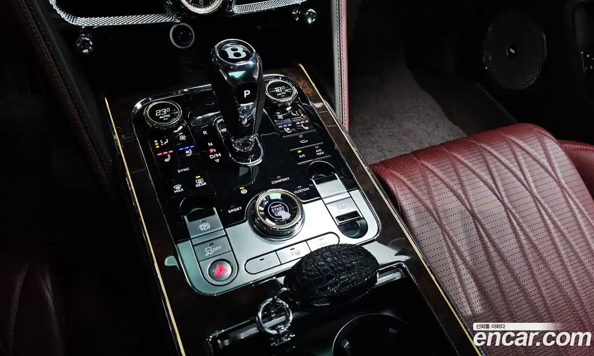 Bentley Flying Spur 2022 4.0 гидро в Москве № 256675, фото 9