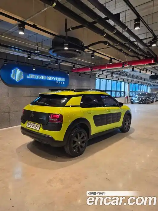 Citroen C4 Cactus 2017 1.6 гидро в Москве № 256997, фото 6