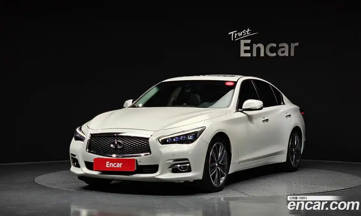 Infiniti Q50 2014 2.1 гидро в Москве № 294393, фото 1