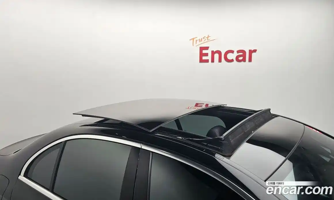 Mercedes-Benz E-Class 2022 2.0 гидро, фото 19