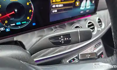 Mercedes-Benz E-Class 2022 2.0 гидро, миниатюра 9