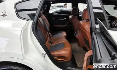 Maserati Levante 2019 3.0 гидро в Москве № 331078, миниатюра 12