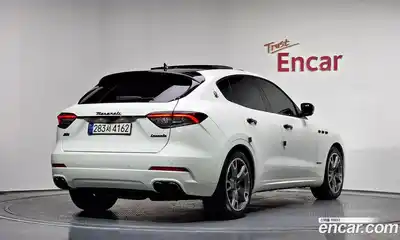 Maserati Levante 2019 3.0 гидро в Москве № 331078, миниатюра 2