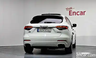 Maserati Levante 2019 3.0 гидро в Москве № 331078, миниатюра 4