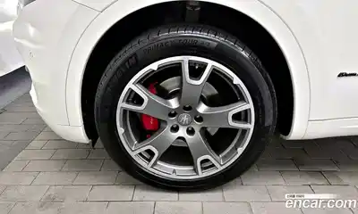 Maserati Levante 2019 3.0 гидро в Москве № 331078, миниатюра 5