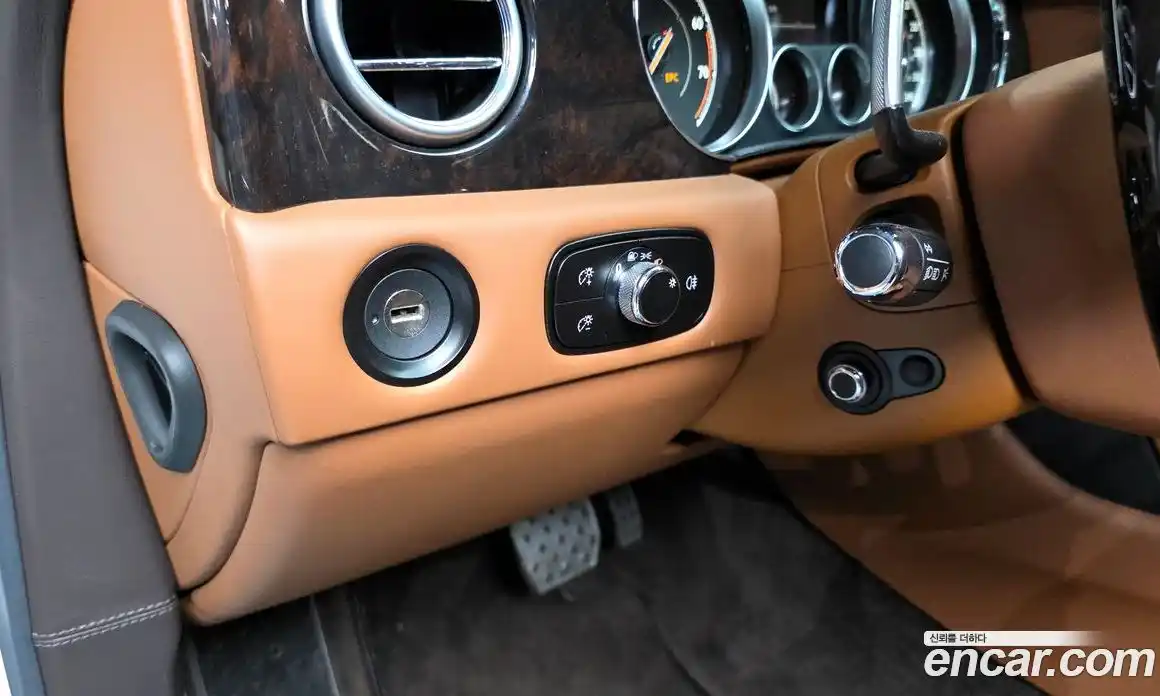 Bentley Flying Spur 2016 4.0 гидро в Москве № 387173, фото 14