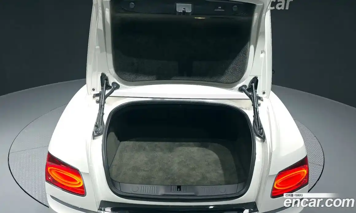 Bentley Flying Spur 2016 4.0 гидро в Москве № 387173, фото 20