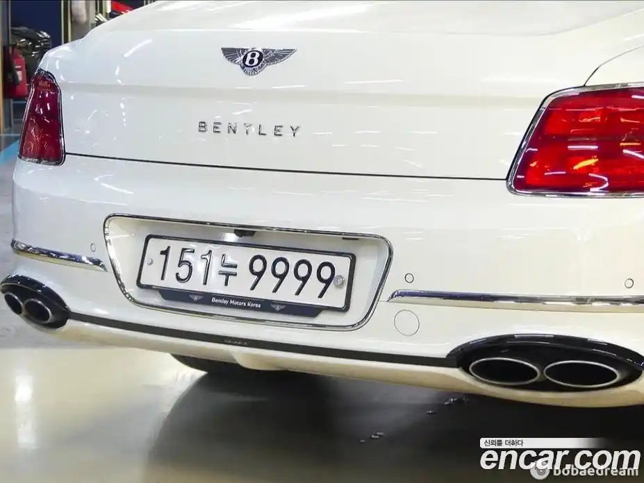 Bentley Flying Spur 2023 4.0 гидро в Москве № 418266, фото 20