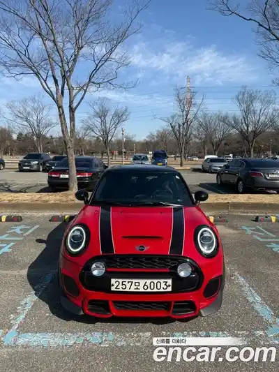 Mini Cooper 2018 2.0 гидро в Москве № 432031, миниатюра 3