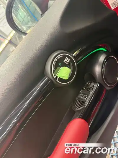 Mini Cooper 2018 2.0 гидро в Москве № 432031, миниатюра 10
