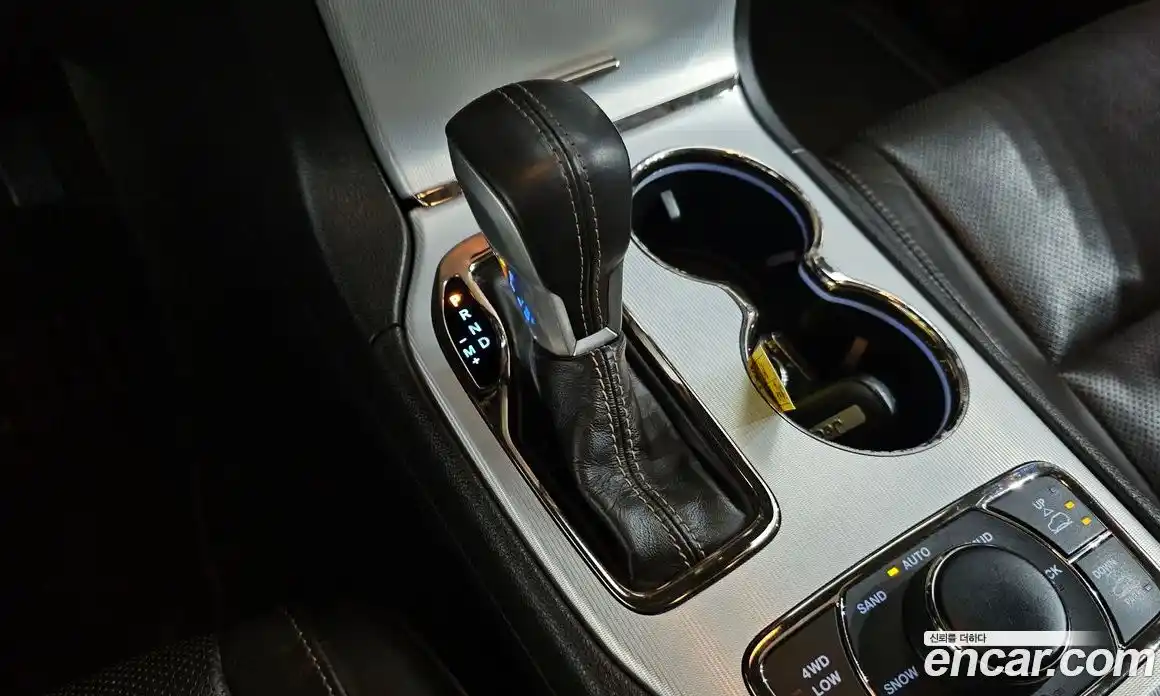 Jeep Cherokee 2019 3.0 гидро в Москве № 432708, фото 9