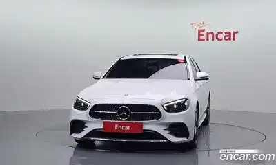 Mercedes-Benz E-Class 2022 2.0 гидро, миниатюра 3