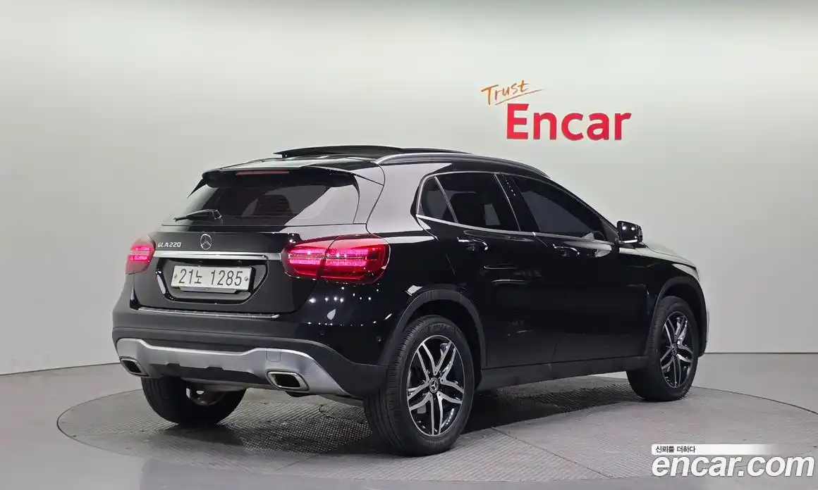 Mercedes-Benz GLA-Class 2018 2.0 гидро в Москве № 495490, фото 2