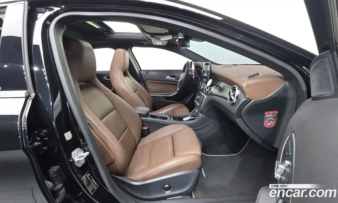 Mercedes-Benz GLA-Class 2018 2.0 гидро в Москве № 495490, фото 10