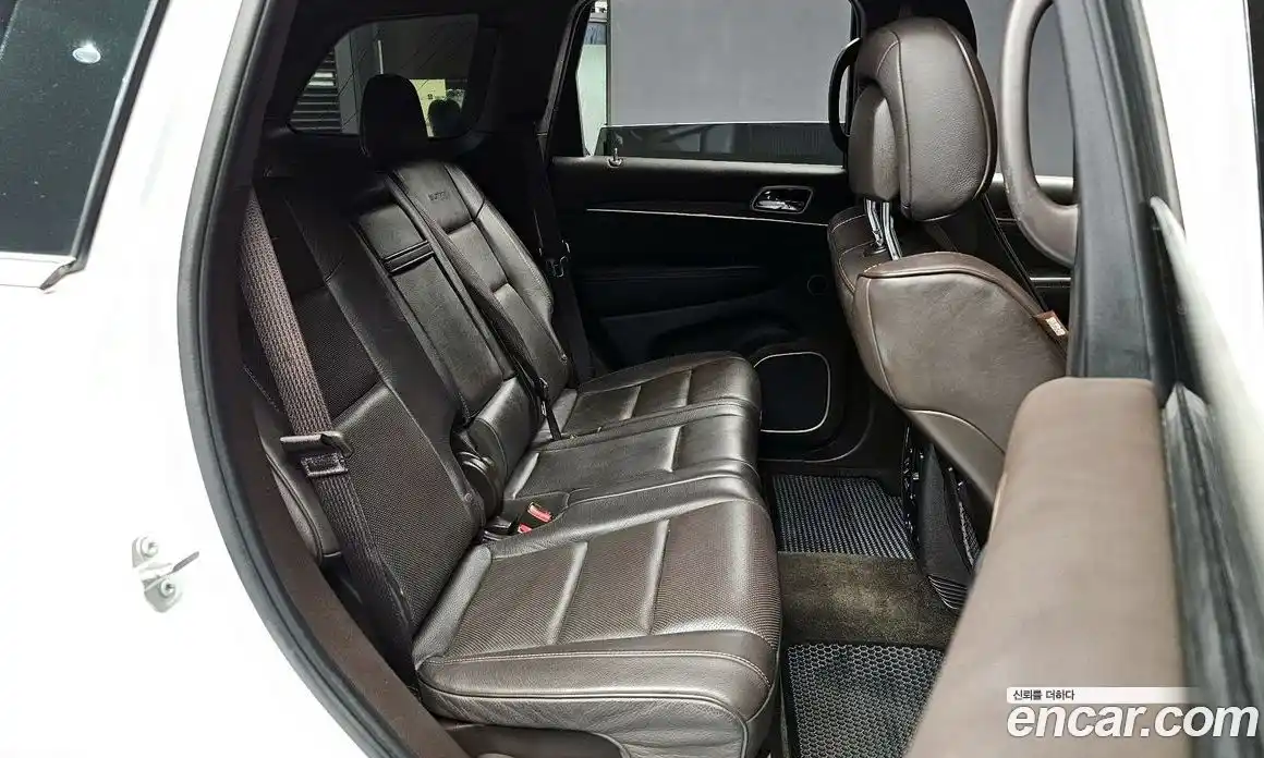 Jeep Cherokee 2016 3.0 гидро в Москве № 522326, фото 12