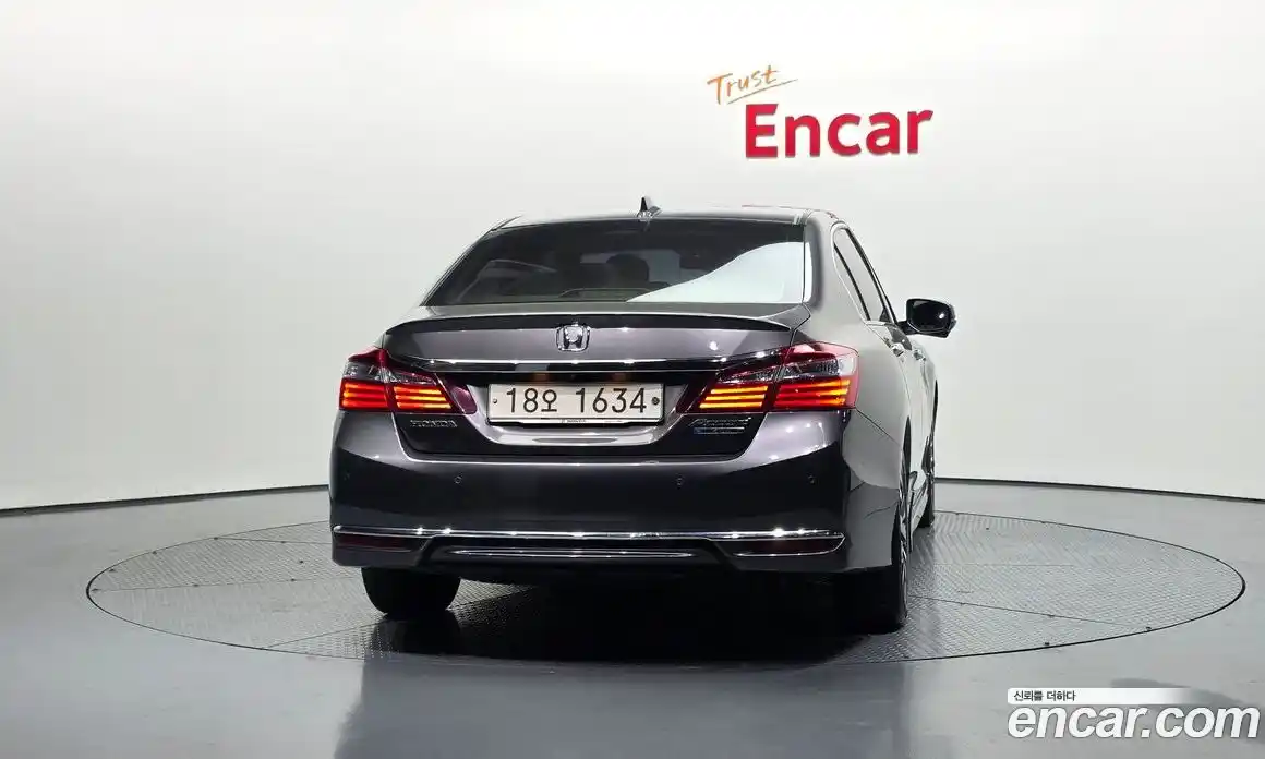 Honda Accord 2017 2.0 гидро в Москве № 535439, фото 4