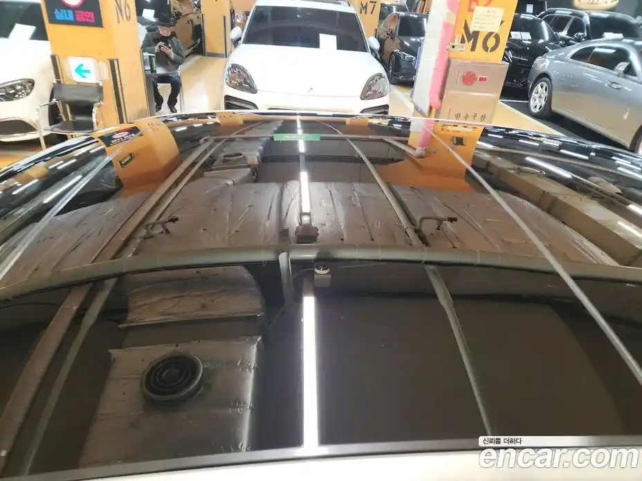 Bentley Flying Spur 2021 4.0 гидро в Москве № 548300, фото 20