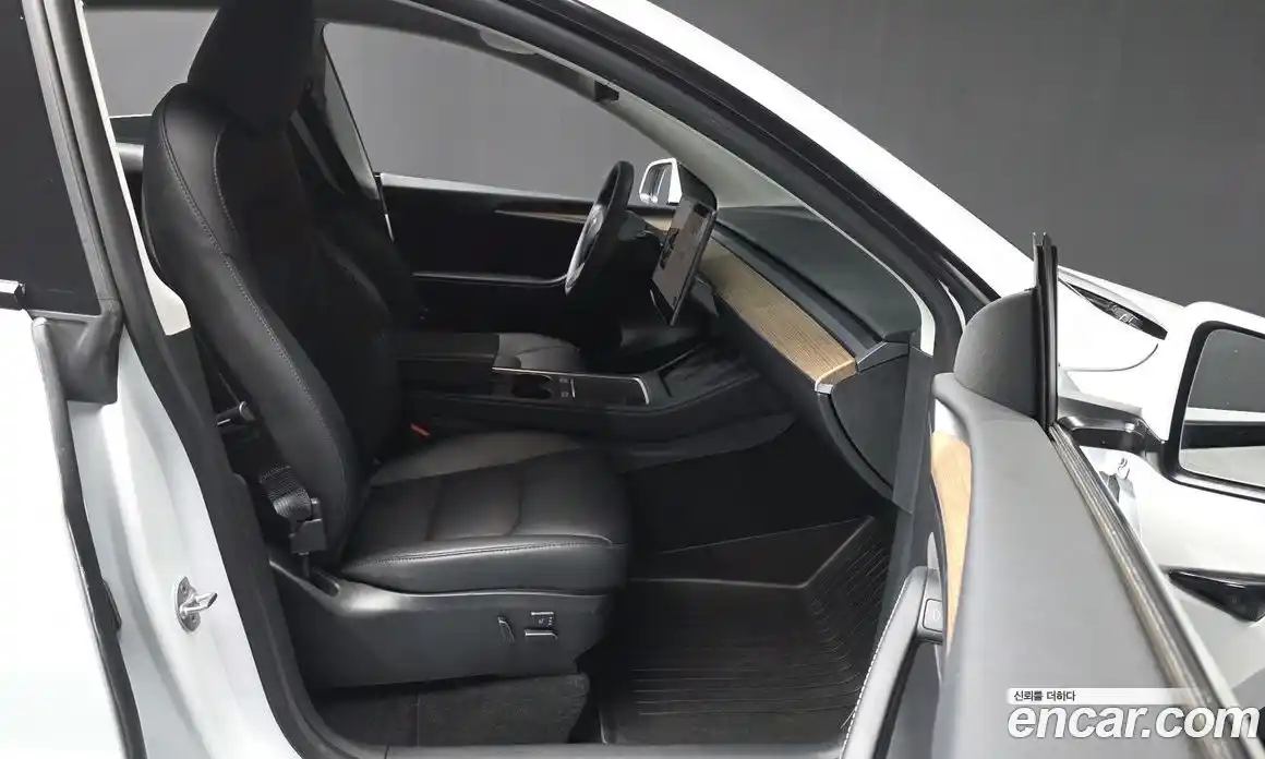 Tesla Model Y 2023 0.2 гидро в Москве № 628284, фото 11