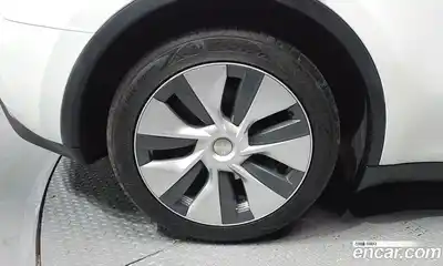 Tesla Model Y 2023 0.2 гидро в Москве № 628284, миниатюра 5