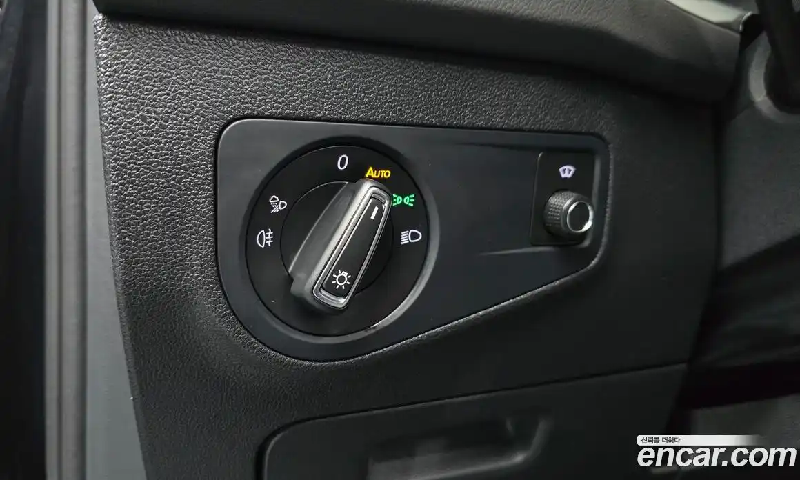 Volkswagen Tiguan 2023 2.0 гидро в Москве № 725009, фото 14