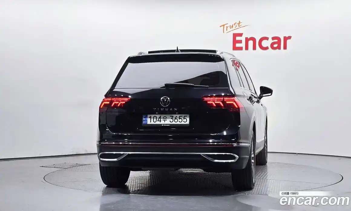 Volkswagen Tiguan 2023 2.0 гидро в Москве № 725009, фото 4