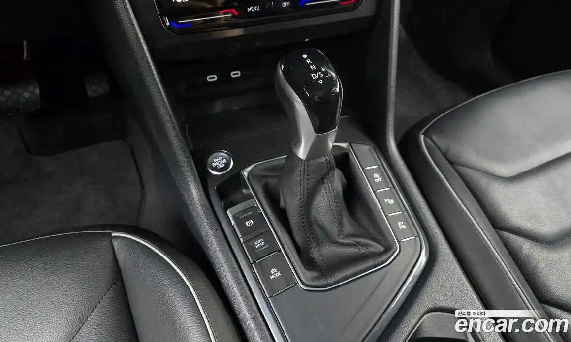 Volkswagen Tiguan 2023 2.0 гидро в Москве № 725009, фото 9