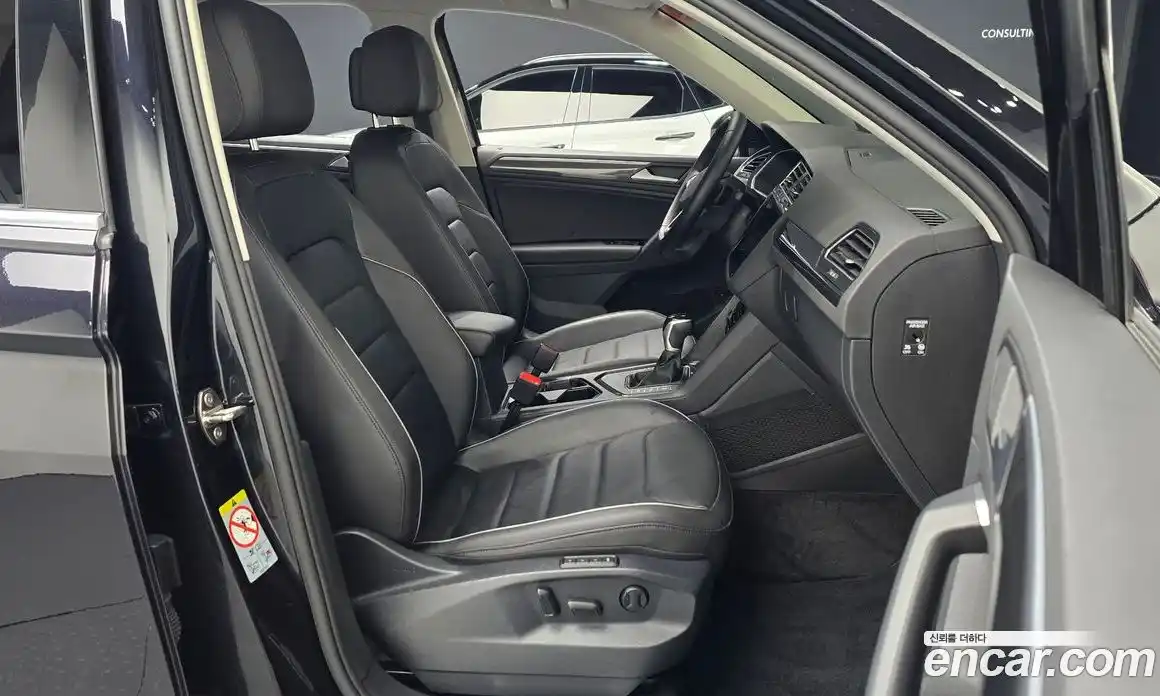 Volkswagen Tiguan 2023 2.0 гидро в Москве № 725009, фото 10