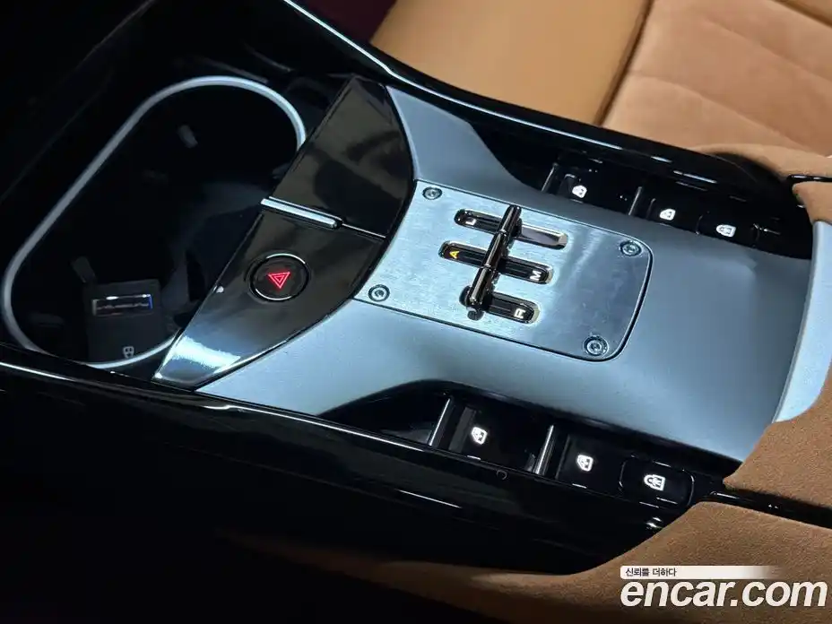 Ferrari Purosangue 2025 6.5 гидро в Москве № 759847, фото 17