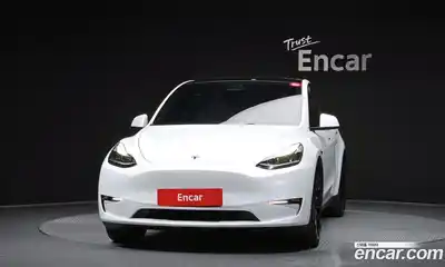 Tesla Model Y 2023 0.2 гидро в Москве № 766614, миниатюра 3