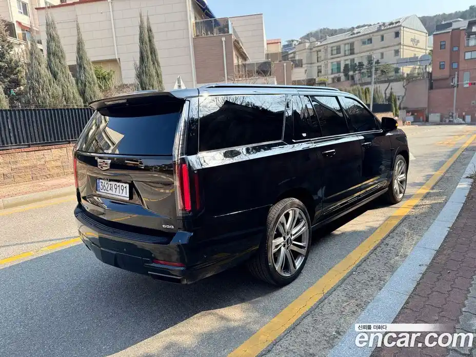Cadillac Escalade 2025 6.2 гидро в Москве № 797632, фото 2