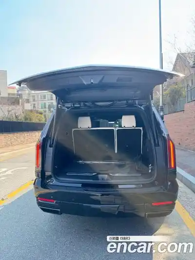 Cadillac Escalade 2025 6.2 гидро в Москве № 797632, миниатюра 6