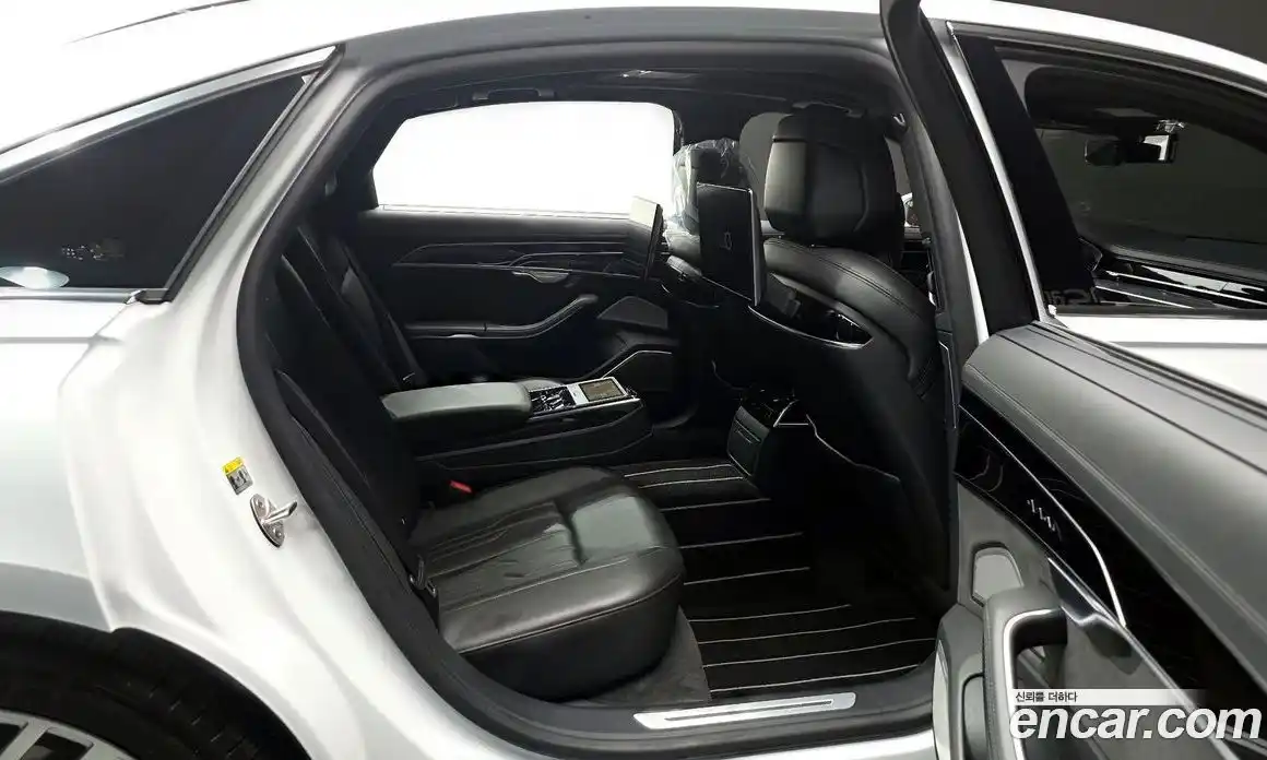 Audi A8 2021 3.0 гидро в Москве, фото 12