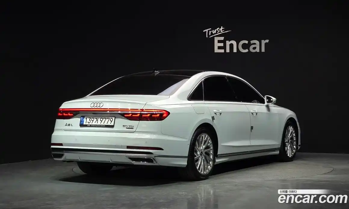 Audi A8 2021 3.0 гидро в Москве, фото 2