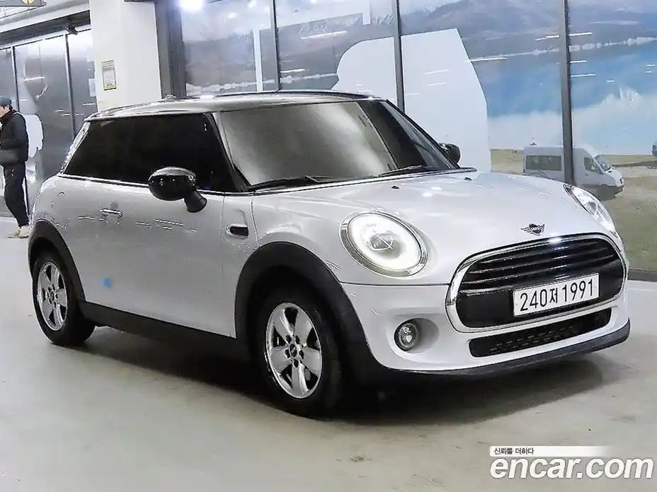 Mini Cooper 2020 1.5 гидро в Москве, фото 1
