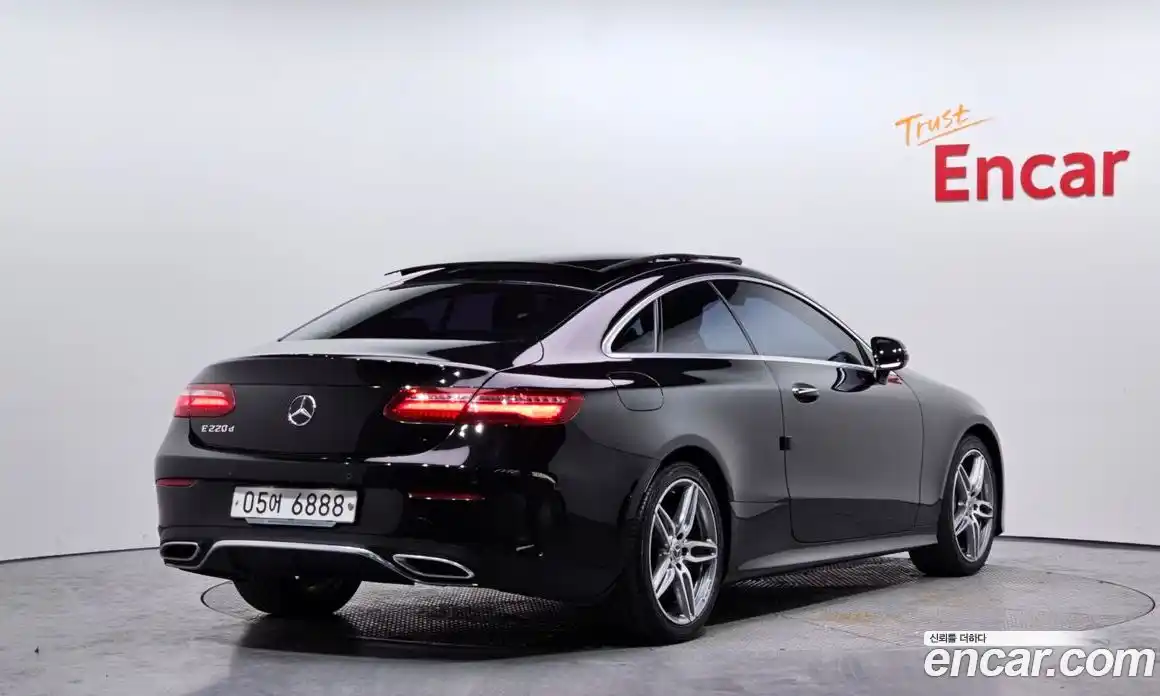Mercedes-Benz E-Class 2019 1.9 гидро в Москве № 822896, фото 2