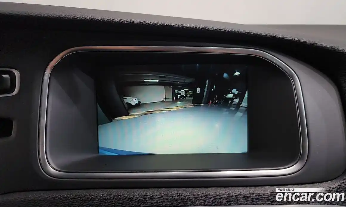 Volvo V40 2015 2.0 гидро в Москве № 823966, фото 16