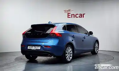 Volvo V40 2015 2.0 гидро в Москве № 823966, миниатюра 2