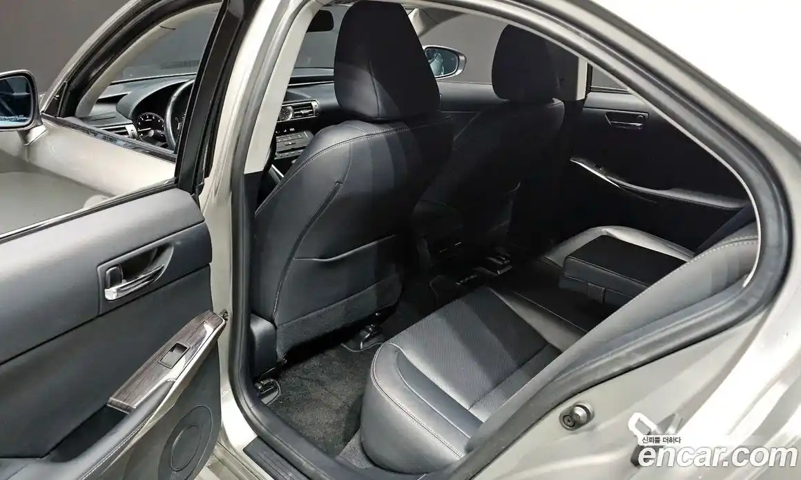 Lexus IS 2015 2.5 гидро в Москве № 825939, фото 11