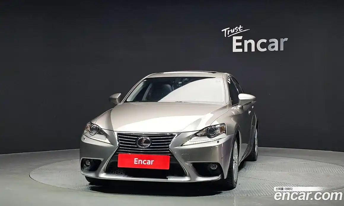 Lexus IS 2015 2.5 гидро в Москве № 825939, фото 3