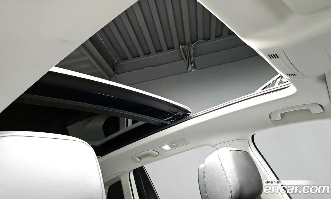 Volkswagen Tiguan 2023 2.0 гидро в Москве № 826100, фото 19