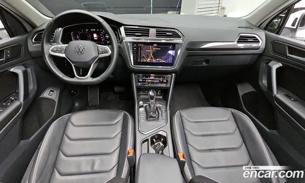 Volkswagen Tiguan 2023 2.0 гидро в Москве № 826100, фото 7